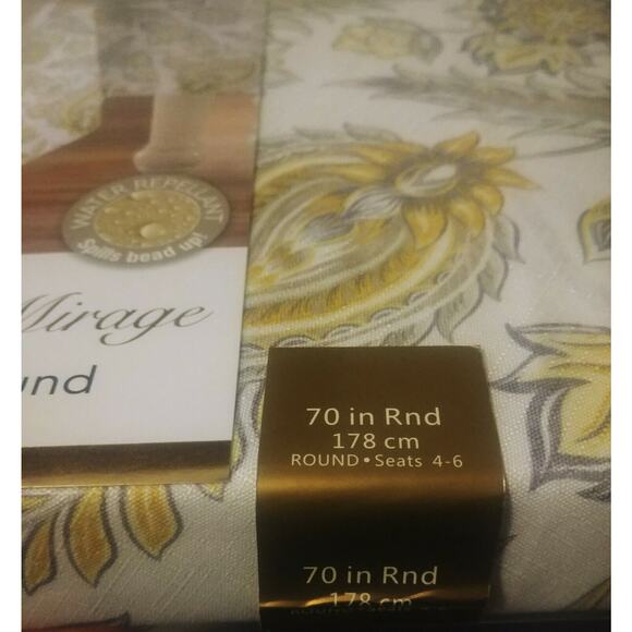 Colordrift Water Repellent Tablecloth Paisley Mirage 70" Round Easy Care - Picture 3 of 7